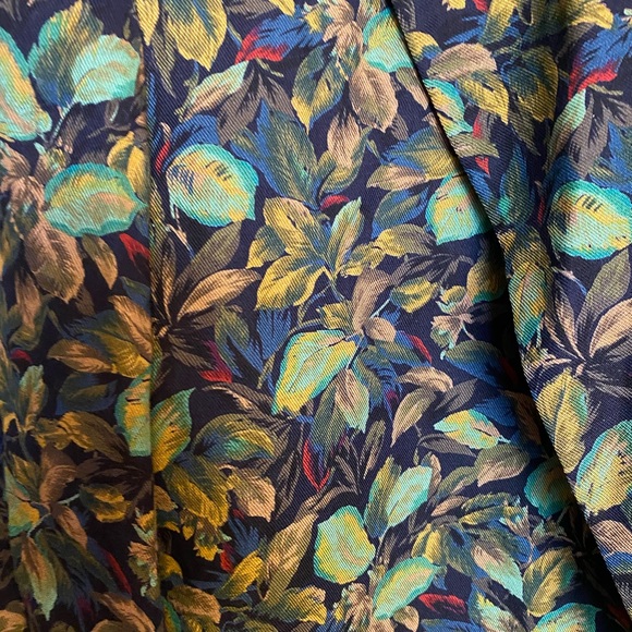 Vintage Floral Blazer - Picture 2 of 11
